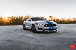 2018 Shelby GT350 on Vossen Wheels (VFS-5)